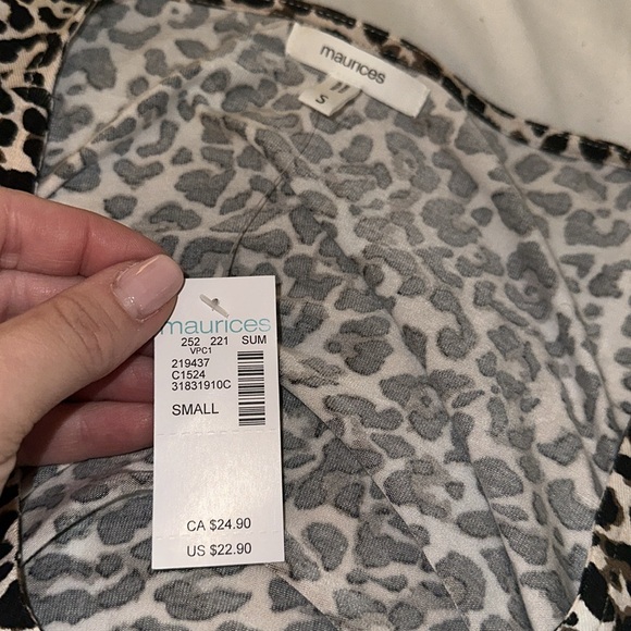 NWT Maurice’s animal print vneck tank. - Picture 2 of 3
